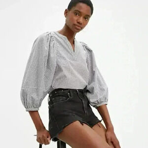 Levi’s 501 Shorts with Chewed Hem, in Wise Up Black, size 28, NWT